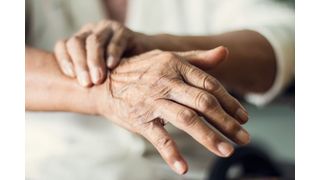 Forschende haben einen vielversprechenden Ansatzpunkt für die Entwicklung neuer Wirkstoffe gegen den Krankenhauskeim Pseudomonas aeruginosa entdeckt - auf Basis eines Parkinson-Medikaments. (Symbolbild)  (Bild: © ipopba - stock.adobe.com)