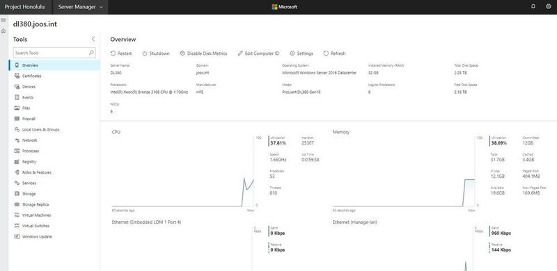 Durch einen Klick auf den Server werden erweiterte Informationen als Übersicht angezeigt. Auf der linken Seite stehen die verschiedenen Befehle des Server-Managers zur Verfügung. (Joos / Microsoft)