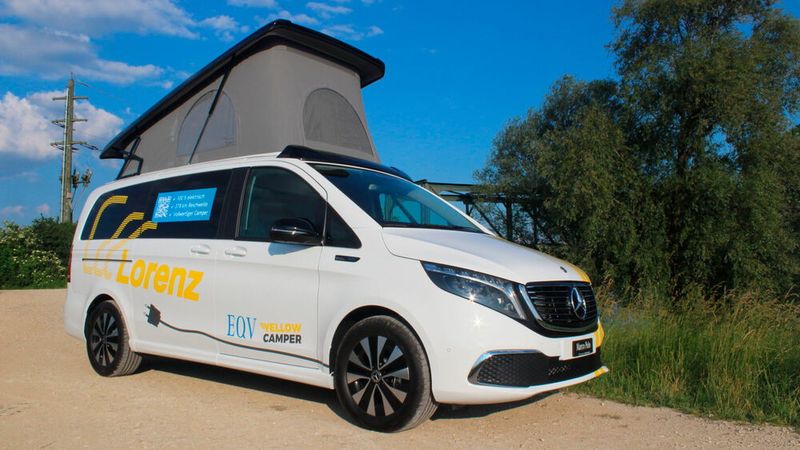 Yellowcamper hat gemeinsam mit Lorenz Nutzfahrzeug ebenfalls einen EQV zum Campingbus umgerüstet. (Bild: Lorenz)