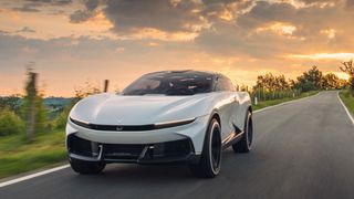 Die Studie „Pura Vision“ zeigt SUV- und Coupé-Elemente. (Bild: Pininfarina)