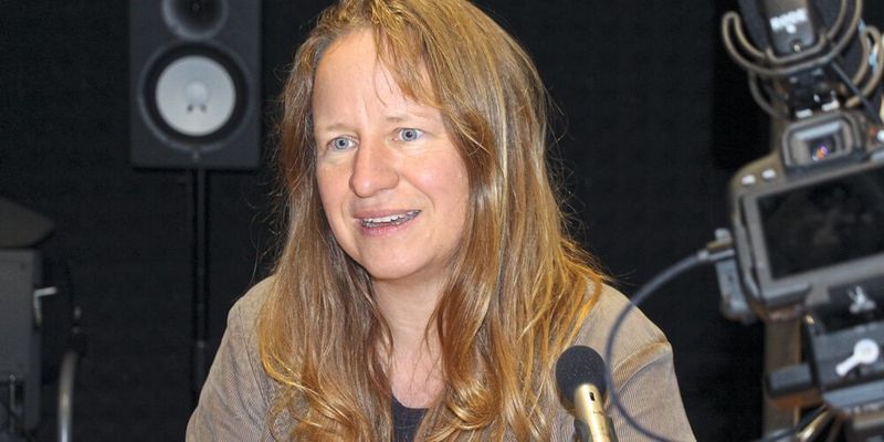 Martina Gerken ist Professorin für Integrierte Systeme und Photonik an der Technischen Fakultät der Christian-Albrechts-Universität zu Kiel. Martina Gerken ist Professorin für Integrierte Systeme und Photonik an der Technischen Fakultät der Christian-Albrechts-Universität zu Kiel.