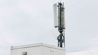 450connect-Funkmast in Berlin-Mitte (Bild: 450connect)