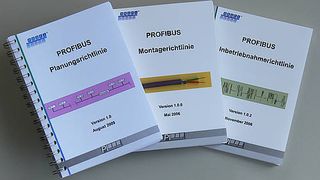 Ein dreiteiliges Installationshandbuch unterstützt Anlagenbauer und Betreiber (Archiv: Vogel Business Media)