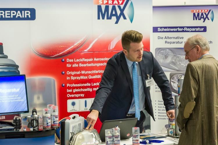 Für eine Vielzahl von Kleinschadenfällen hat das Unternehmen Kwasny die passenden Reparaturantworten. Mit seinem Konzept Spray-Max können Anwender ihre Kosten in diesem Bereich deutlich reduzieren. (Rainer Wengel)