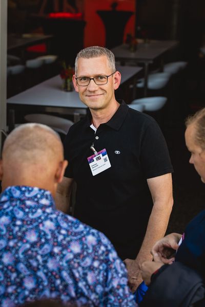 Impressionen vom 24. Würzburger EMS-Tag: Im Mittelpunkt standen aktuelle Branchenthemen, praxisnahe Impulse und insbesondere der persönliche Austausch innerhalb der EMS-Community. (Bild: Stefan Bausewein)