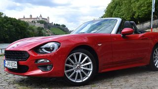 Der Fiat 124 Spider startet bei 23.990 Euro. (Seyerlein/»kfz-betrieb«)