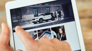 Ab sofort bietet Volvo vorkonfigurierte XC40-Varianten samt Rundum-Sorglos-Paket für eine fixe Monatsrate als Abo an. (Volvo)