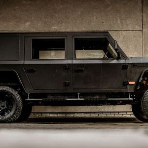 Der Elektro-Offroader bietet einen XXL-Radstand von 3,3 Meter.(Bild:  Munro Vehicles)