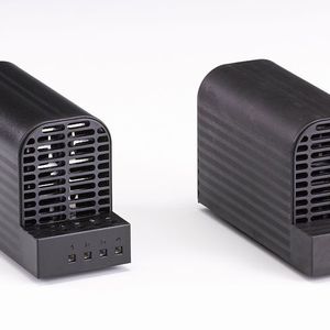 Des weiteren verlieh die Jury sieben gleichwertige Auszeichnungen. Das Original (links) des Schaltschrank-Heizgerätes „CS 06020.0-00“ mit einer Heizleistung von 150 Watt stammt von Stego-Holding GmbH aus Deutschland, das Plagiat (rechts) von Wenzhou Natural Automation Equipment Co. aus China. Das Produktdesign, welches nicht technisch bedingt ist, wurde 1:1 kopiert, ebenso wurden Stego-Artikel-Nummern, Stego-Zertifikate sowie die Bedienungsanleitung übernommen, sodass irreführende Verwechslungen unausweichlich sind. Qualität und Leistungsstärke sind geringer als beim Original. Essentielle Sicherheitsstandards der Elektroindustrie werden durch die Kopie verletzt.(Bild:  Aktion Plagiarius e.V.)