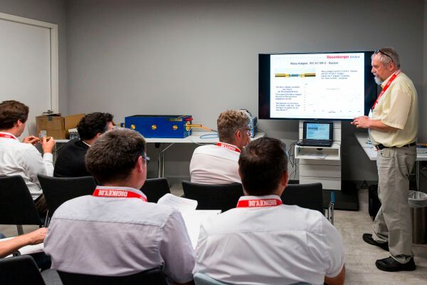 Impressionen vom 11. Anwenderkongress Steckverbinder im VCC Würzburg (Bild: Stefan Bausewein)