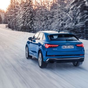 Erkennungsmerkmal sind die beiden potent aussehenden, ovalen Auspuffendrohre, ohne die es bei RS nicht geht.(Bild:  Audi)