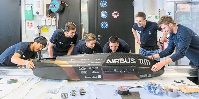 Das Team Warr Hyperloop der TU München gewann bei den ersten beiden Wettbewerben den Preis für den schnellsten Hyperloop Pod. (Heddergott, TUM)