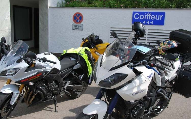 Wohl dem, der sich vorher noch einen Kurzhaarschnitt hat verpassen lassen. (Foto: Stephan Maderner)