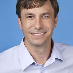 Eric Starkloff, Vice President of Product Marketing, National Instruments. „Unsere Bildverarbeitungssoftware kann mit jeglicher Hardware in der Produktion eingesetzt werden.“