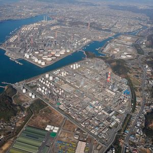 Standort Mizushima in Westjapan: Asahi Kasei plant dort eine Bioethanol-basierte Grundchemikalienproduktion mit Revolefin-Technologie.(Bild:  Asahi Kasei)