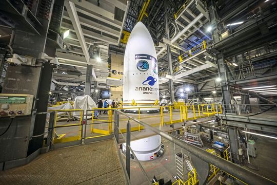 Safely into space: Monitoring all manufacturing and assembly steps at all production sites involved plays a key role in ensuring that the Ariane 6 space rocket will reliably launch a large number of European satellites into orbit in the future.(Source:  ESA)