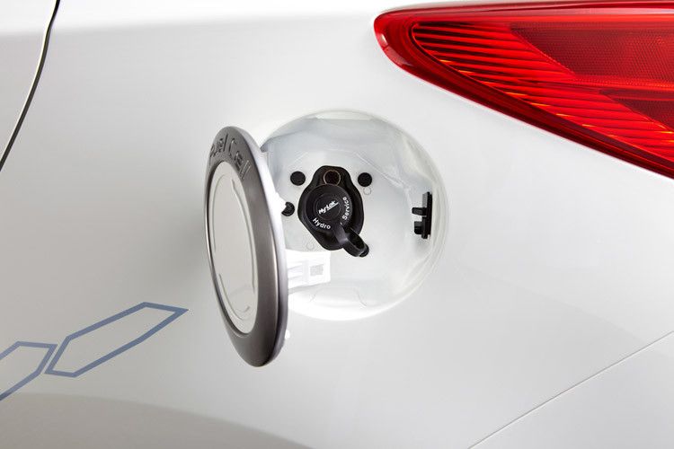 Zum Beispiel beim Öffnen der Tankklappe. (Foto: Hyundai)