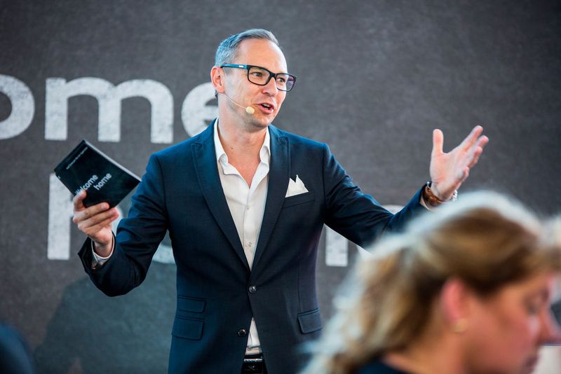 Durch den Abend führte Mathis Richter (Eventagentur Pot Marketing). (Bild: Autohaus Berolina)