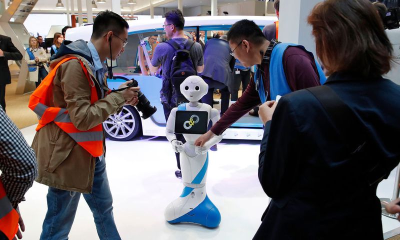 Presse-Highlight-Tour am 22. April 2018: HARTING Technologiegruppe, Halle 11, Stand C15 (Bild: Deutsche Messe)