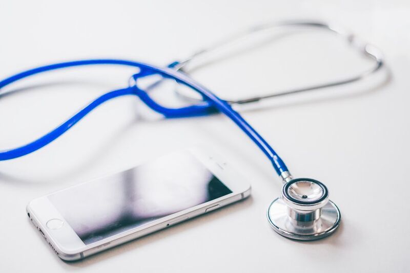 Ada ist eine Gesundheitsapp, die einen Chatbot benutzt, um Patienten zu helfen, die Ursachen ihrer Symptome zu finden. (Pixabay)