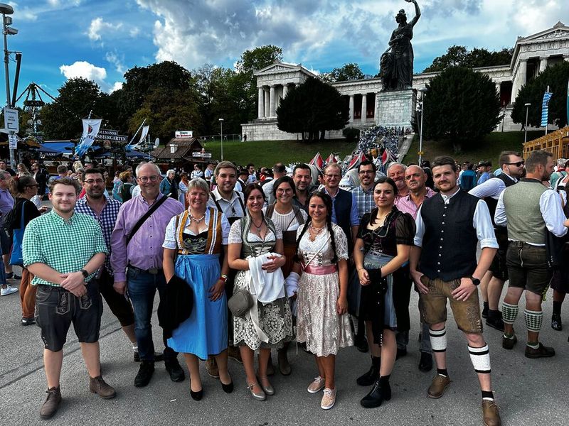 Das Kaspersky Team und seine Partner freuen sich schon auf's Schunkeln. (Bild: Vogel IT-Medien GmbH)