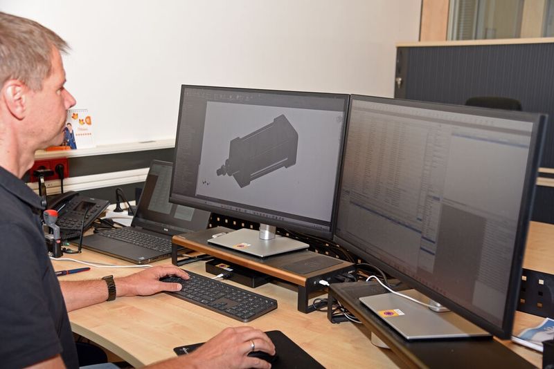 Auch die Konstandin-Entwicklung profitiert vom EVO-Know-how. Mathias Kraft, der Entwicklungsleiter schätzt folgendes: „Wir planen die Projekte bereits während der Anfrageprozess noch läuft. So ist ausreichend Konstruktionskapazität bereitstellbar. Auch die Entwicklungskosten bleiben transparent.“ (Bild: EVO)