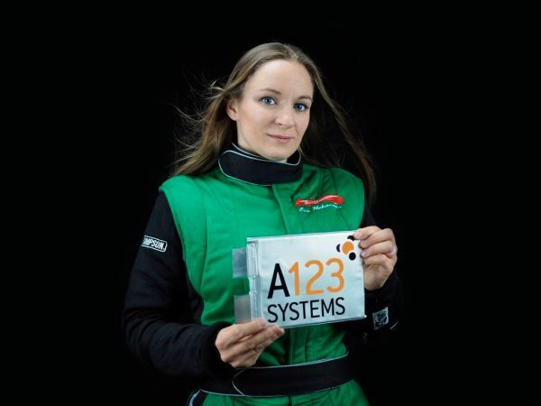 Eva Håkansson – mit fast 435 km/h die schnellste Motorradfahrerin der Welt. (KillaCycle Racing)