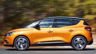 Der Renault Scenic setzte sich im August an die Spitze des Mini-Van-Segments. (Renault)