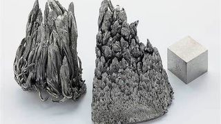 Yttrium gehört zu den schweren seltenen Erden, die die deutsche Industrie braucht. Diese Rohstoffe müssen aber zu einem Großteil aus China importiert werden. Doch bestehende Exportbeschränkungen könnten bald zu einem gravierenden Mangel führen ...  (Bild: Chief of Minerals)