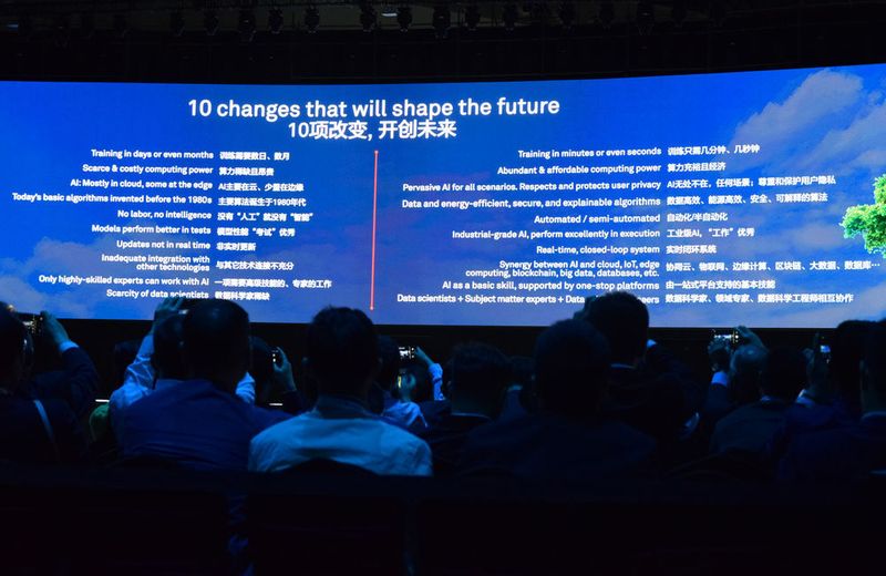 Zehn Veränderungen soll Künstliche Intelligenz für die IT mit sich bringen. (Ludger Schmitz / CC BY 3.0)