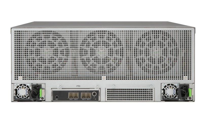 Bis zu 4 PB Rohspeicher per Daisy-Chaining sind für Cold Data und Überwachung optimiert. (Bild: QNAP)