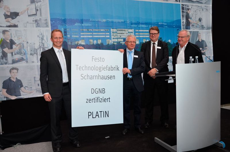 Die aufwändige Energietechnik der Produktion in der Technologiefabrik von Festo wurde die DGNB-Zertifizierungsstufe Platin erreicht. (Jablonski)