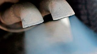 Wer wissen will, wie es um die Luftqualität in seiner Umgebung bestellt ist, der kann sich jetzt die nötigen Informationen über eine neue AR-App holen, die Fraunhofer-Forscher entwickelt haben. (Bild: Smokinger)