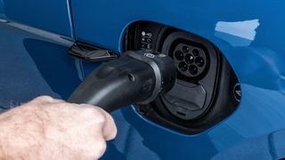 Ladeflatrates werben mit sorglosem Tanken gegen Zahlung eines festen monatlichen Betrages. (Bild: Porsche)