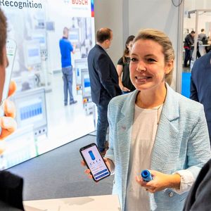 Auch in der Instandhaltungsbranche spielt das Thema Digitalisierung in künstliche Intelligenz eine große Rolle, wie auf der IN.Stand deutlich wurde.(Bild:  Landesmesse Stuttgart)