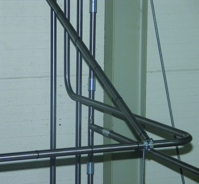 Die Edelstahlrohre der zentralanlage sind so verbunden, dass sich an der Verbindungsstelle keine Pilz-Nester bilden können. (Archiv: Vogel Business Media)