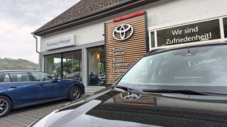 Das Autohaus Metzger unterstützt seine Wachstumsstrategie durch digitales Marketing, in dessen Mittelpunkt Nahbarkeit und Authentizität steht. Damit setzte sich das Unternehmen als Gewinner beim Automotive Business Award 2026 durch. (Bild: Achter – VCG)