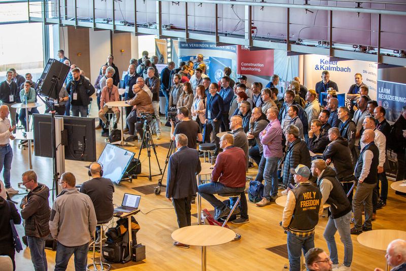 Die Live-Zone-Vorträge wurden vom Fachpublikum sehr gut angenommen. (Bild: Amelie Jehmlich/ART n Photo)