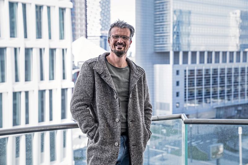 Dirk Hendrischke, Gründer und teilhabender Inhaber der Learnible GmbH: „Automatisierung ist eine Chance, Mitarbeiter durch Weiterbildung zu Fachkräften zu schulen und an das eigene Unternehmen zu binden.“ (Bild: Learnible)