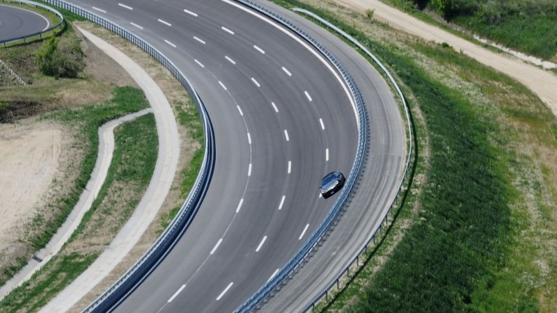 Die neue Hochgeschwindigkeits-Ovalbahn von AVL ZalaZONE.(Bild:  AVL)