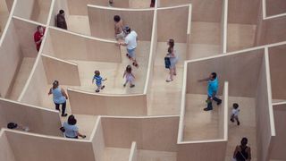 Die Zeiten sind schnelllebig und stecken voller Herausforderungen – Wie schafft man es neue Kunden zu erreichen? (Bild: gemeinfrei)