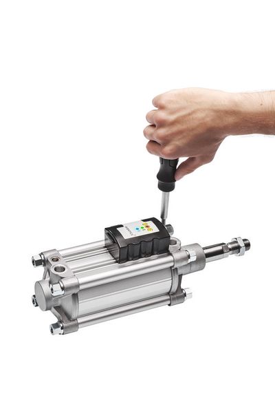Dank des Tools weiß der Monteur, in welche Richtung die Dämpfung verstellt werden muss. (Aventics)