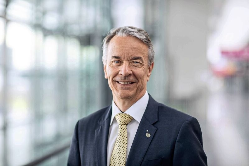 Roland Bleinroth, Geschäftsführer der Messe Stuttgart: «Das eindeutige Votum der Unternehmen, die an der Vorstellung des Konzepts teilgenommen haben, bestätigt, dass wir damit den Nerv der Branche getroffen haben» (Uli Regenscheit Fotografie)