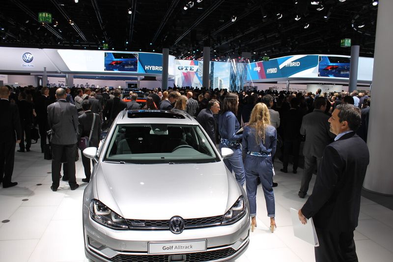 Amazing display of innovations: The number of world premieres at this year's IAA amounts to 210 with 26 European and 30 German premieres. (Source: Schulz)