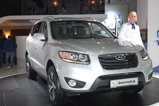 Seine Europapremiere feiert auf der IAA der modifizierte Santa Fe. Zu den wichtigsten Änderungen zählen die beiden sparsamen Motoren. (Archiv: Vogel Business Media)