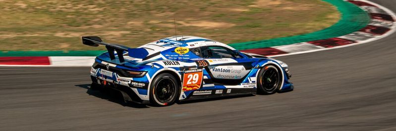 Auch im B2B können Case Studies in Videos erzählt werden – sogar mit attraktiven Bildern aus der DTM, wie PIDSO Österreich beweist. Auch im B2B können Case Studies in Videos erzählt werden – sogar mit attraktiven Bildern aus der DTM, wie PIDSO Österreich beweist.