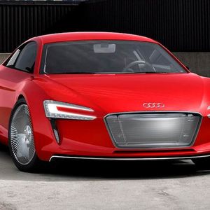 (Audi)