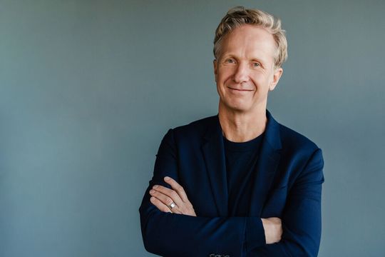 Dirk Schmelzer, bisher Finanzvorstand beim ehemaligen Autoscout-24-Mutterkonzern Scout 24 in München und Berlin, wird ab März neuer Finanzchef von Mobile.de. Scout 24 ist an der Börse notiert.(Bild:  Konstantin Gastmann)