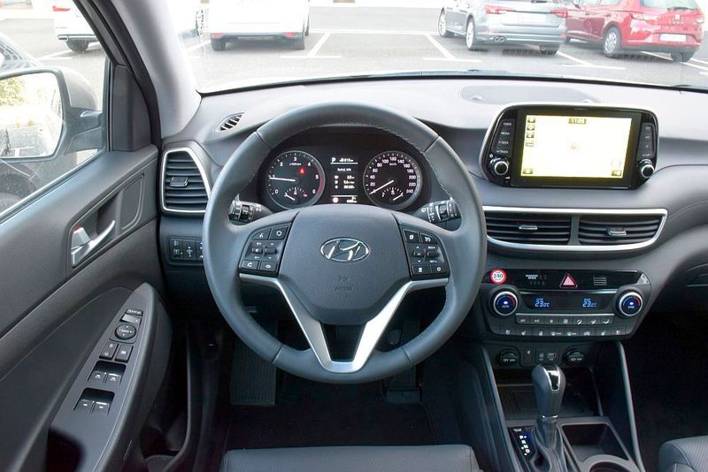 Virtuelle Instrumente und Bedienung ausschließlich per Touchscreen? Davon will Hyundai (zum Glück) noch nichts wissen. (Rosenow / »kfz-betrieb«)