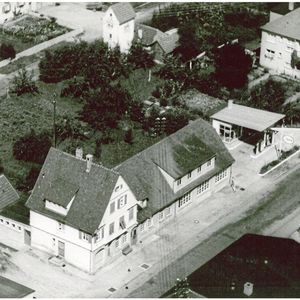 In den 1950er-Jahren wurde das Firmengebäude in der Uhlandstrasse in Aldingen erworben und erweitert.(Bild:  Hommel+Keller Präzisionswerkzeuge GmbH)